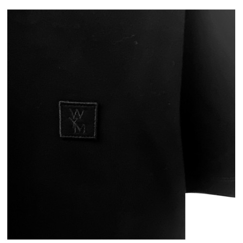 [우영미] W241TS08708B 그라데이션 엠보싱 백로고 티셔츠 블랙 남성 티셔츠 / TTA,WOOYOUNGMI